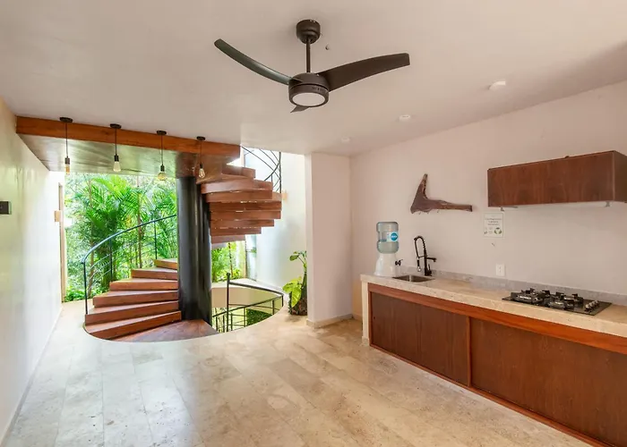 Jungle Loft With Terrace & Natural Light - Santuario Boutique Apartment